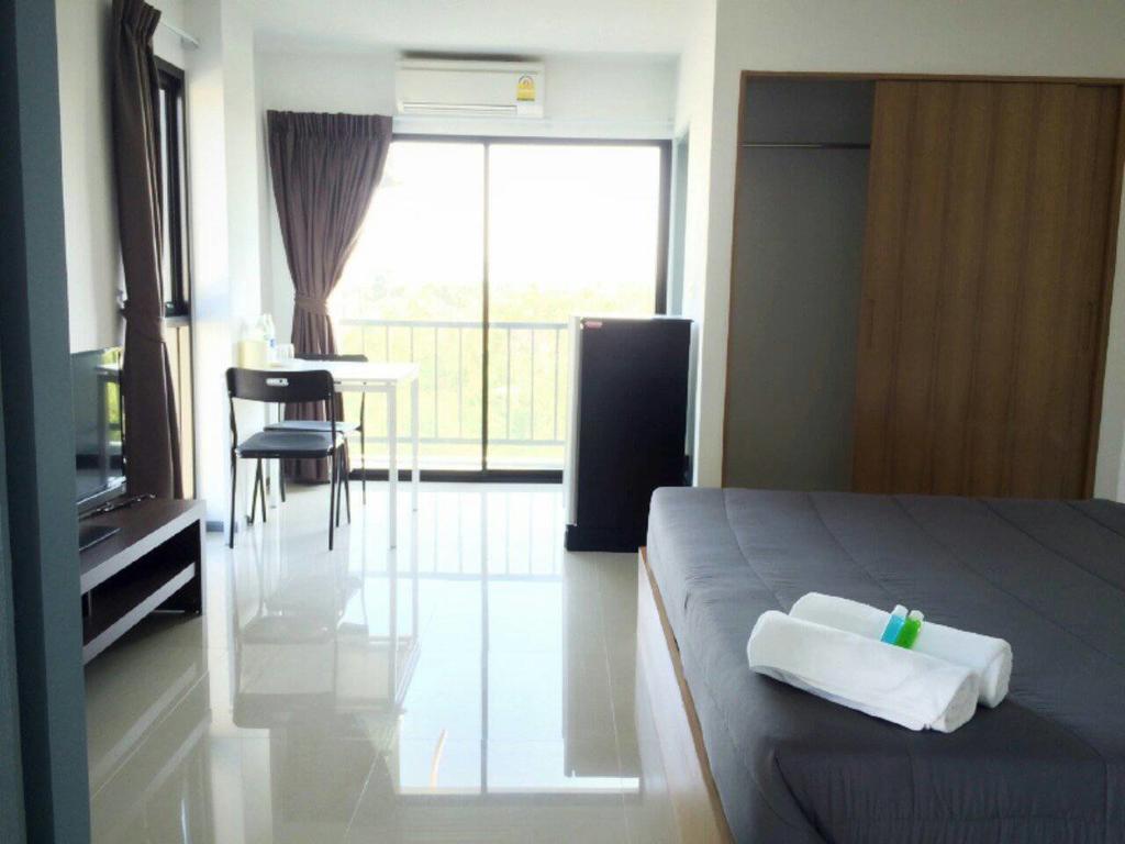 Promsook Apartment チョンブリ 部屋 写真