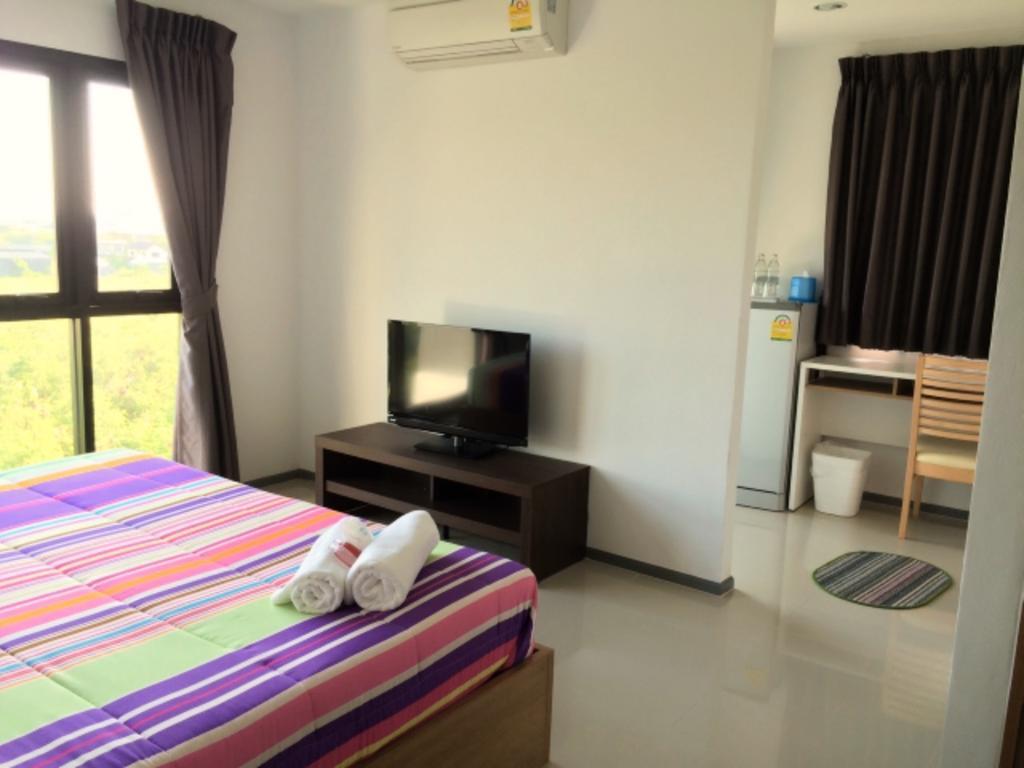 Promsook Apartment チョンブリ 部屋 写真