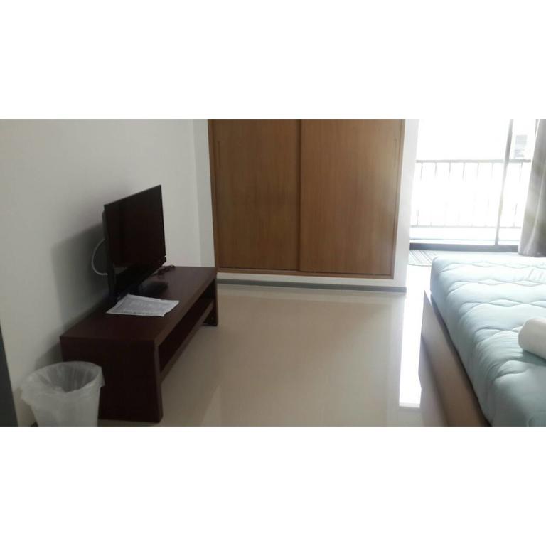 Promsook Apartment チョンブリ 部屋 写真