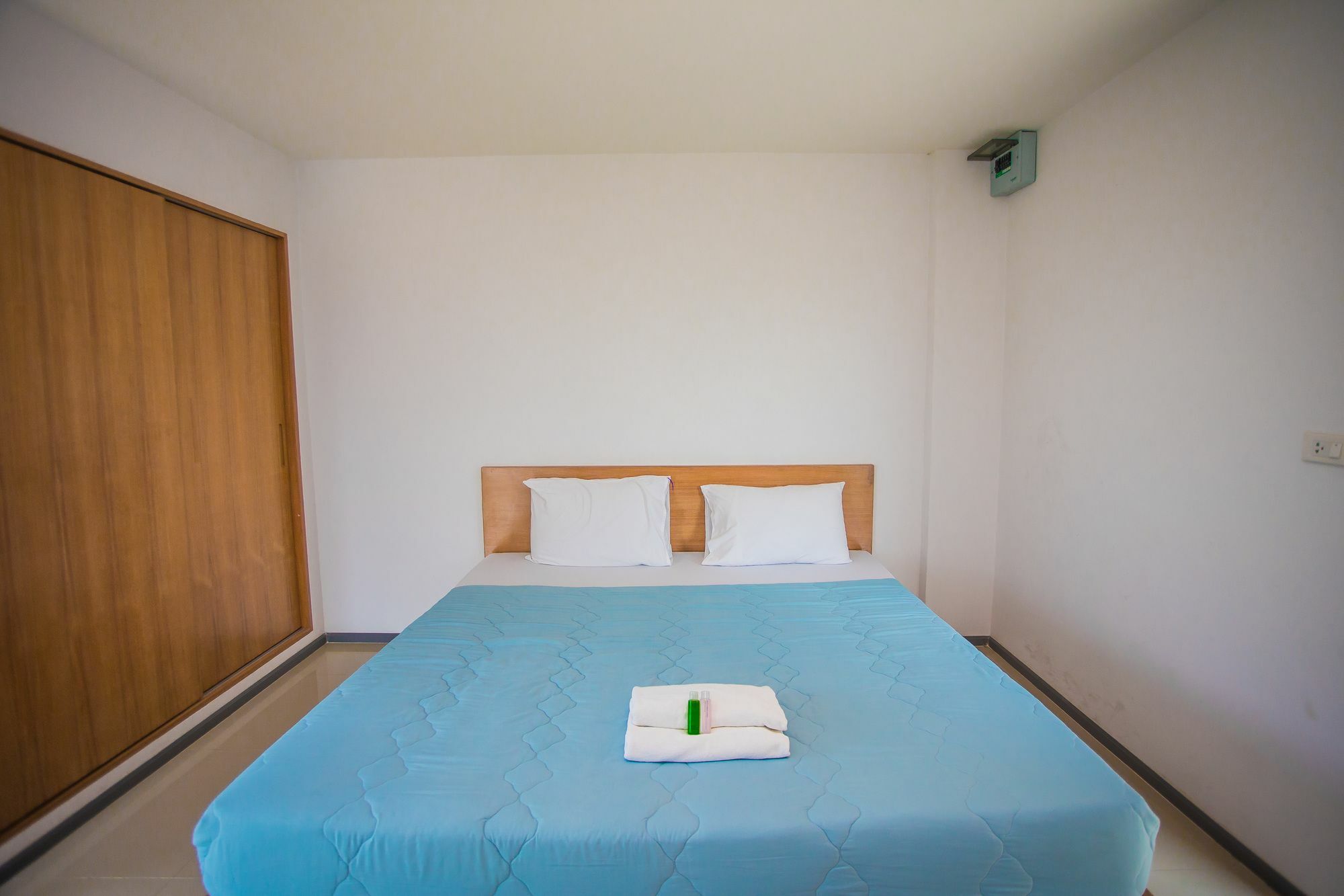 Promsook Apartment チョンブリ エクステリア 写真
