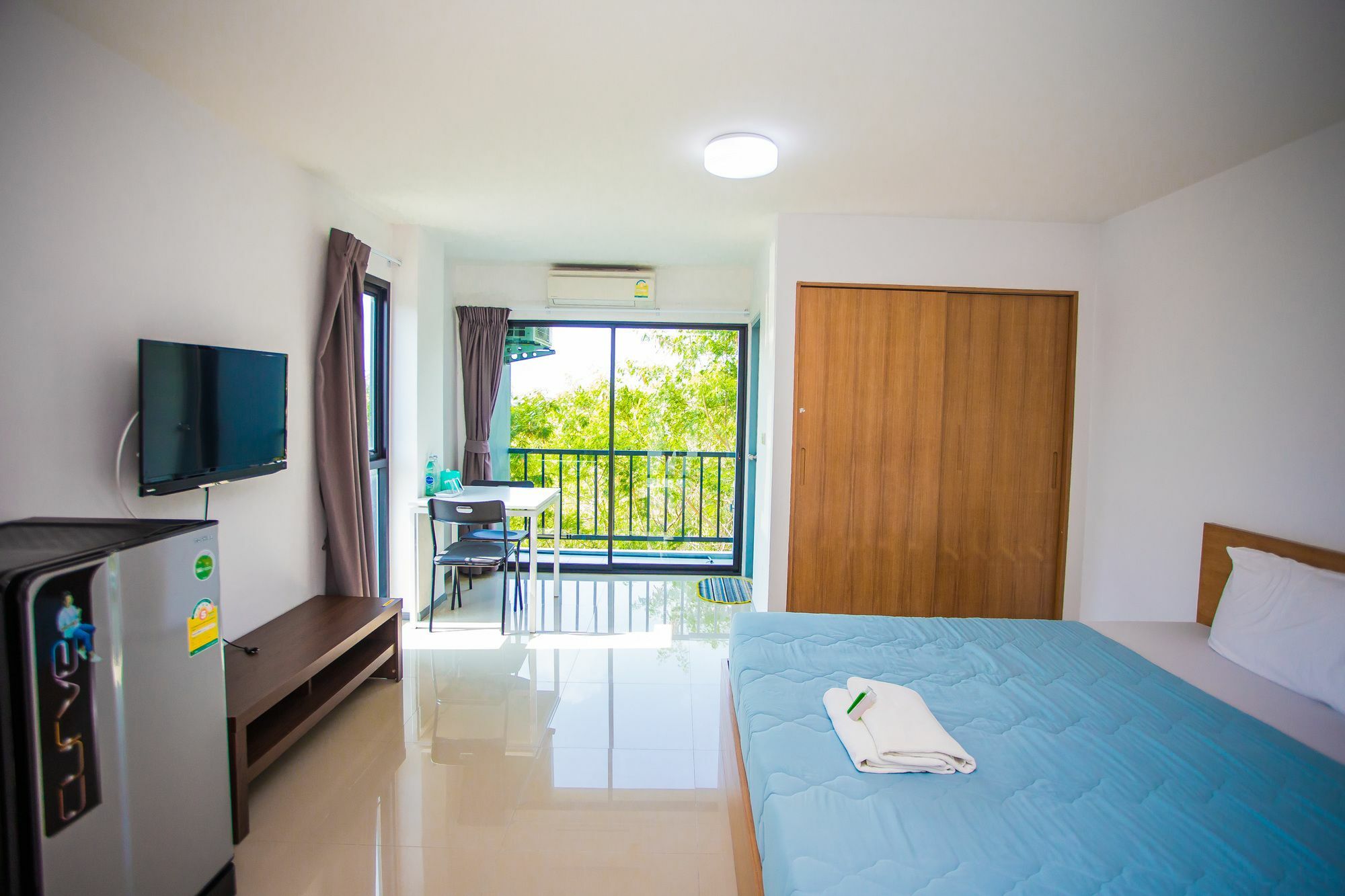 Promsook Apartment チョンブリ エクステリア 写真