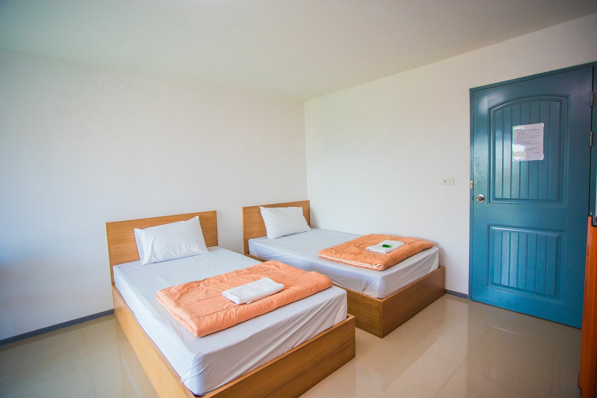 Promsook Apartment チョンブリ エクステリア 写真