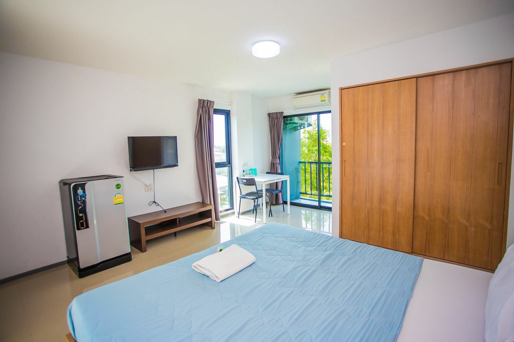 Promsook Apartment チョンブリ エクステリア 写真