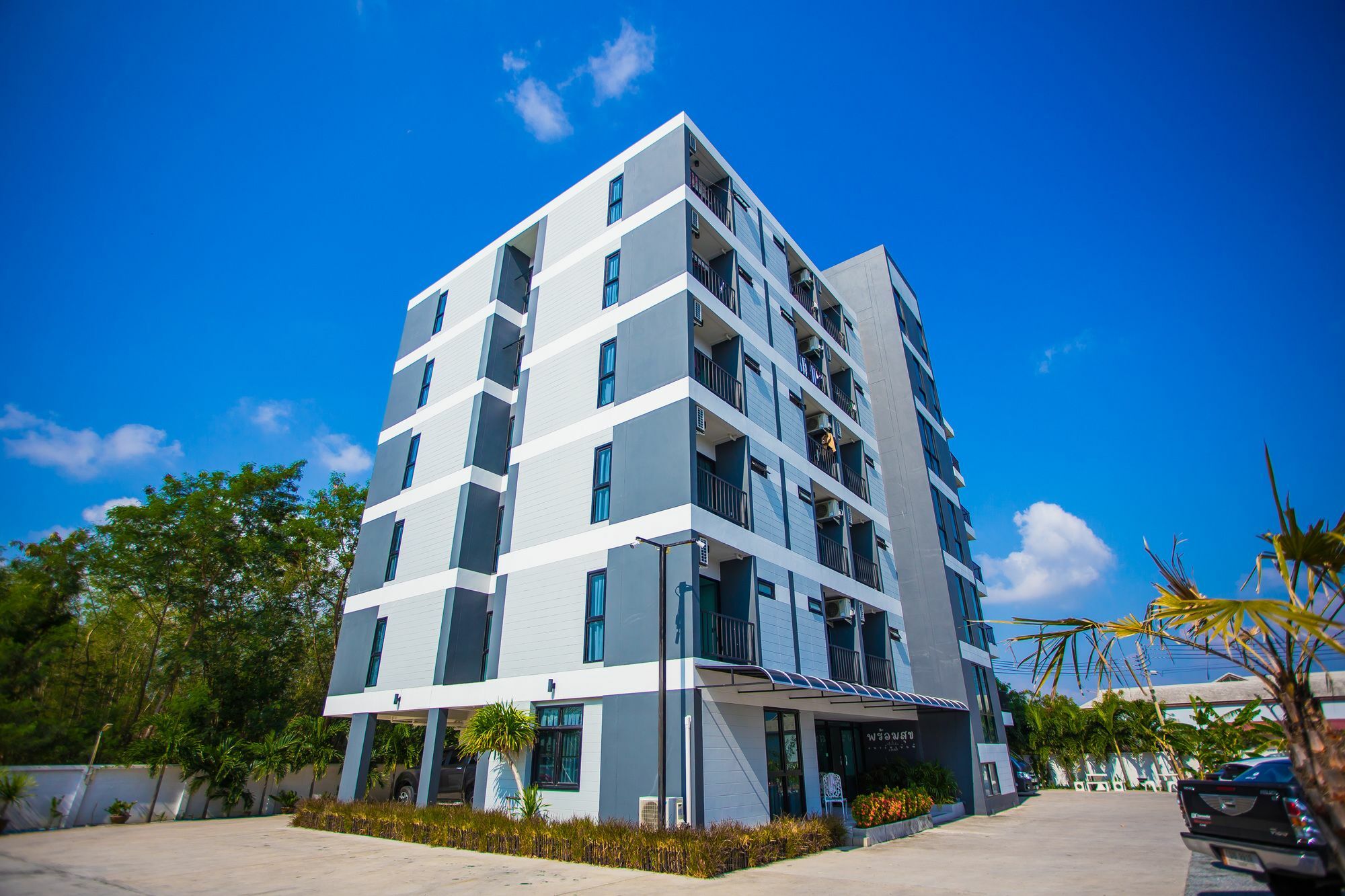 Promsook Apartment チョンブリ エクステリア 写真