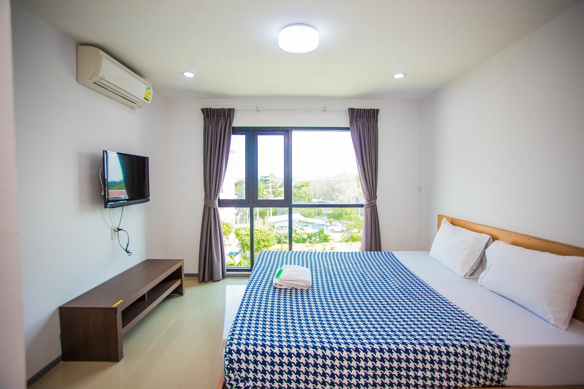 Promsook Apartment チョンブリ エクステリア 写真